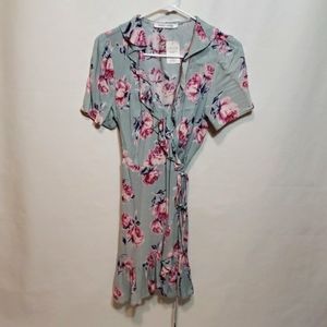 !!3 FOR $25 -- NWT Modern Vintage All For You Floral Ruffle Wrap Dress Sage